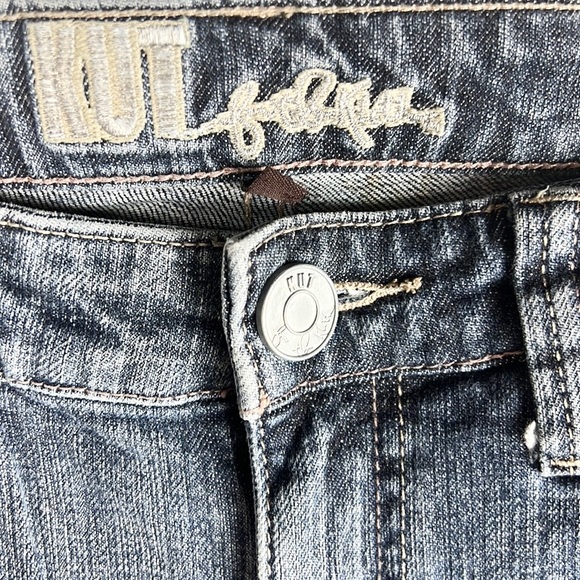 KUT FROM THE KLOTH | 👖Light Blue Faded Worn Bootcut Low-Rose Denim Jeans - Picture 6 of 10